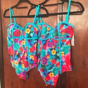 BEACH BETTY one piece FLORAL design